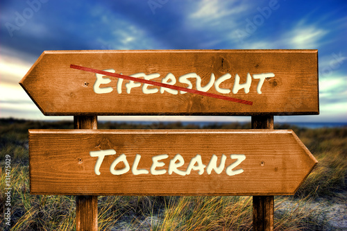 Schild 129 - Toleranz vs Eifersucht photo