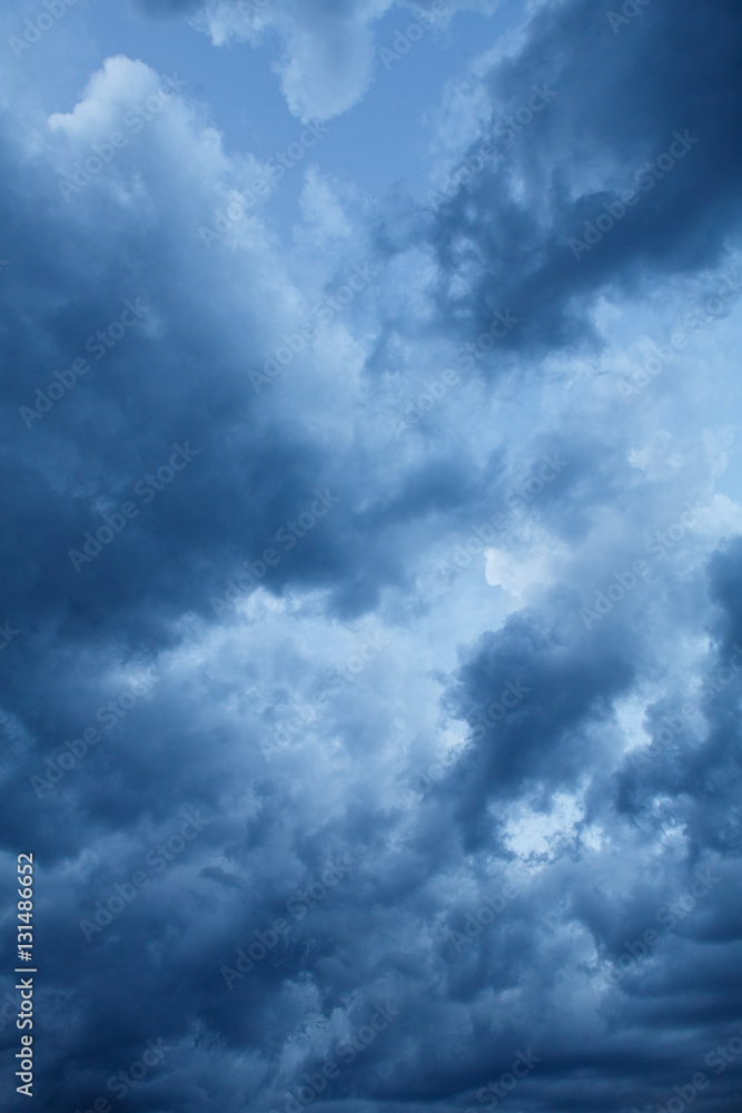 Fototapeta premium Dark blue dramatic sky