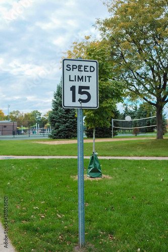15 mph speed limit sign