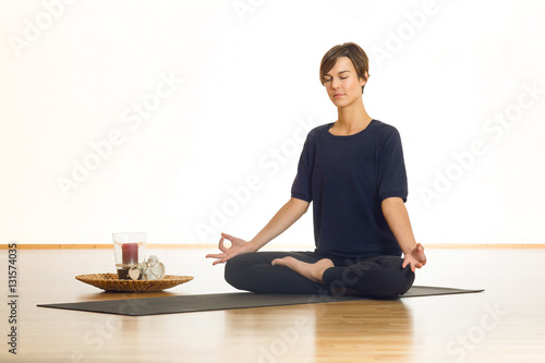 Yoga Dhyana Asana / Meditation photo