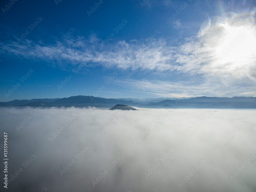 Fototapeta premium sky over the clouds 01
