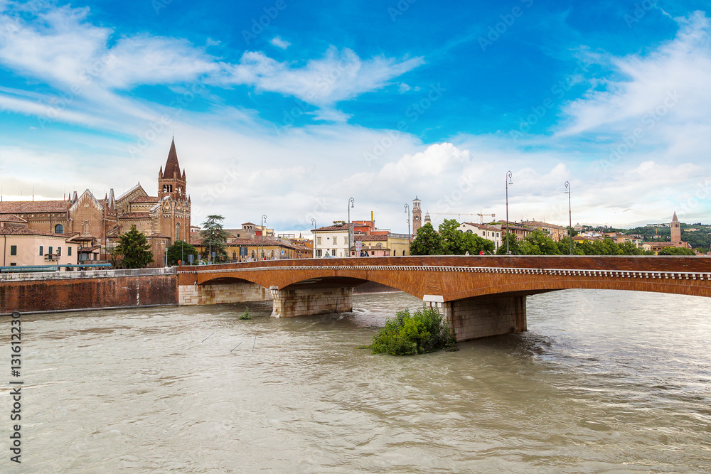 Fototapeta premium Adige River in Verona