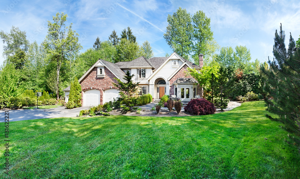 Panoramic view of a suburban home in Spring