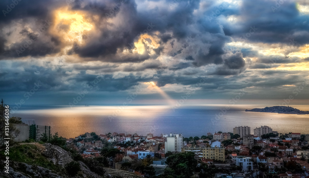 Fototapeta premium MARSEILLE et FRIOUL