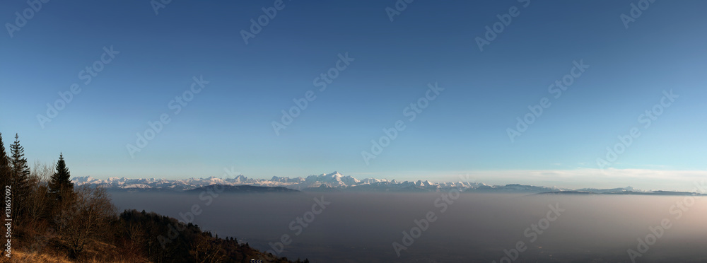 Obraz premium Mont Blanc Mountain Range Wide Angle