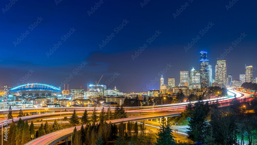 Fototapeta premium The light of downtown Seattle at night