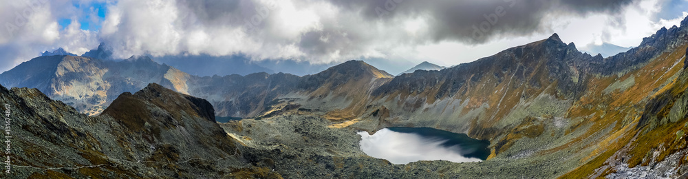 Obraz premium Pięć jezior dolina - Tatry, Polska