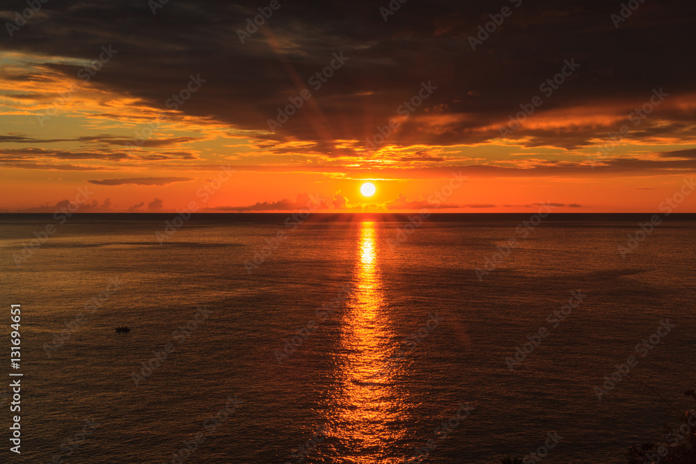 Fototapeta premium The Sun Show