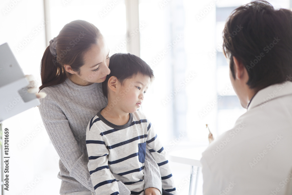 Parents and children are on regular check-ups at clinics Parents and children are on regular check-ups at clinics