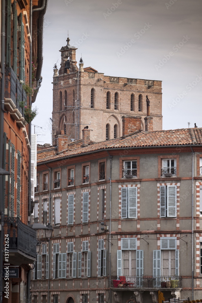 Francia,Tolosa,la città e la cattedrale.