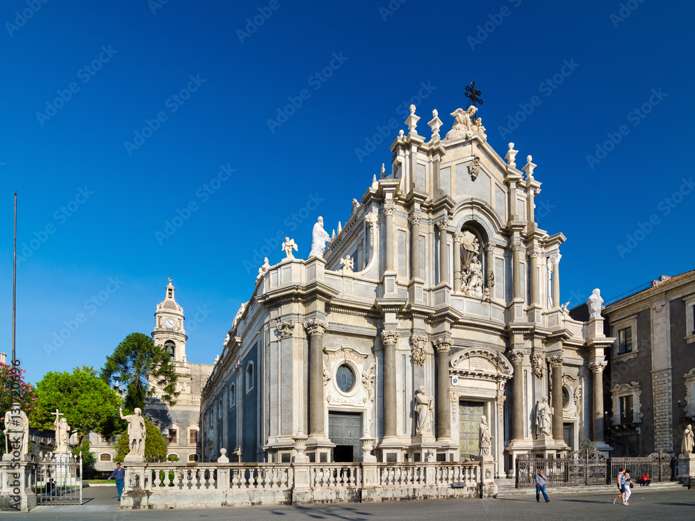 Piazza Duomo and Cathedral of Santa Agatha. Catania, Sicily, Ita