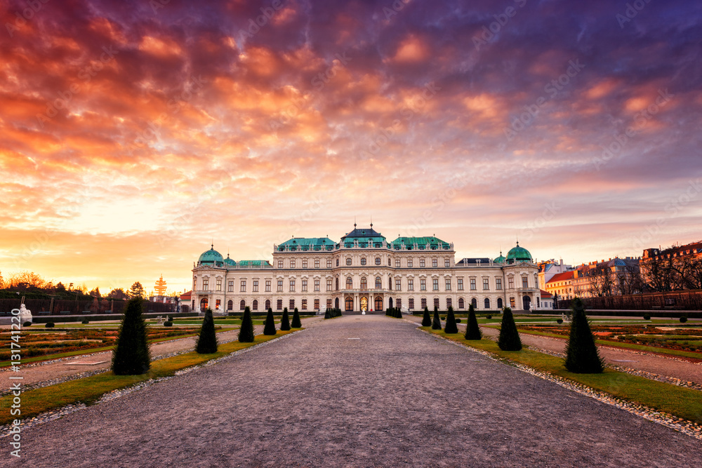 Upper Palace in historical complex Belvedere at sunrise, colorful landscape, Vienna, Austria - obrazy, fototapety, plakaty 