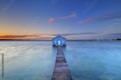 Quadro su tela Sunrise at Matilda Bay boathouse in Perth, Australia