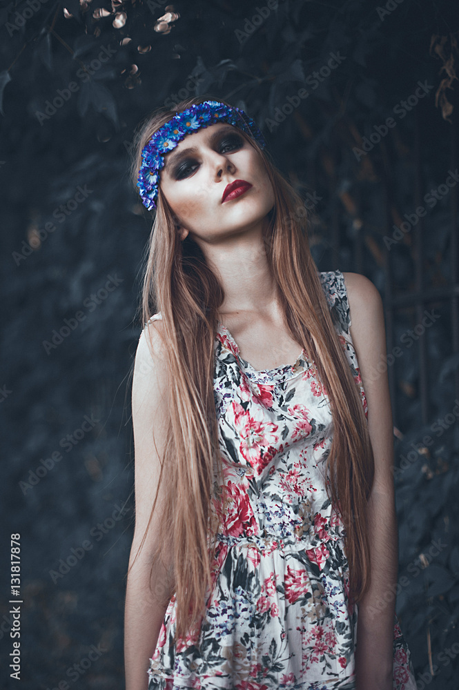 Fototapeta premium Portrait of Fashion Beautiful Woman on Nature. Pure Beauty Mode