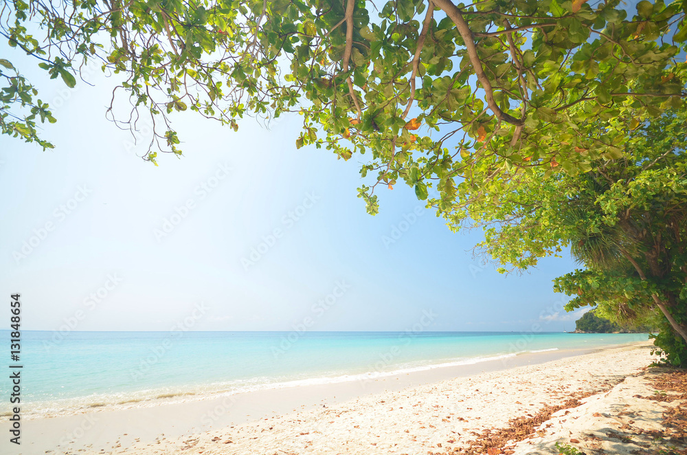 Koh Mai Thon (Honeymoon Island) ,Phuket,Thailand Koh Mai Thon (Honeymoon Island) ,Phuket,Thailand