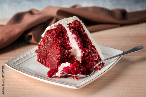 Valokuvatapetti Slice of delicious red velvet cake on plate
