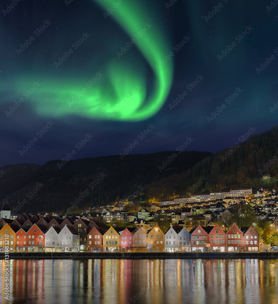 Bergen Stadt Norwegen Bryggen Nordlicht Stock Photo Adobe Stock