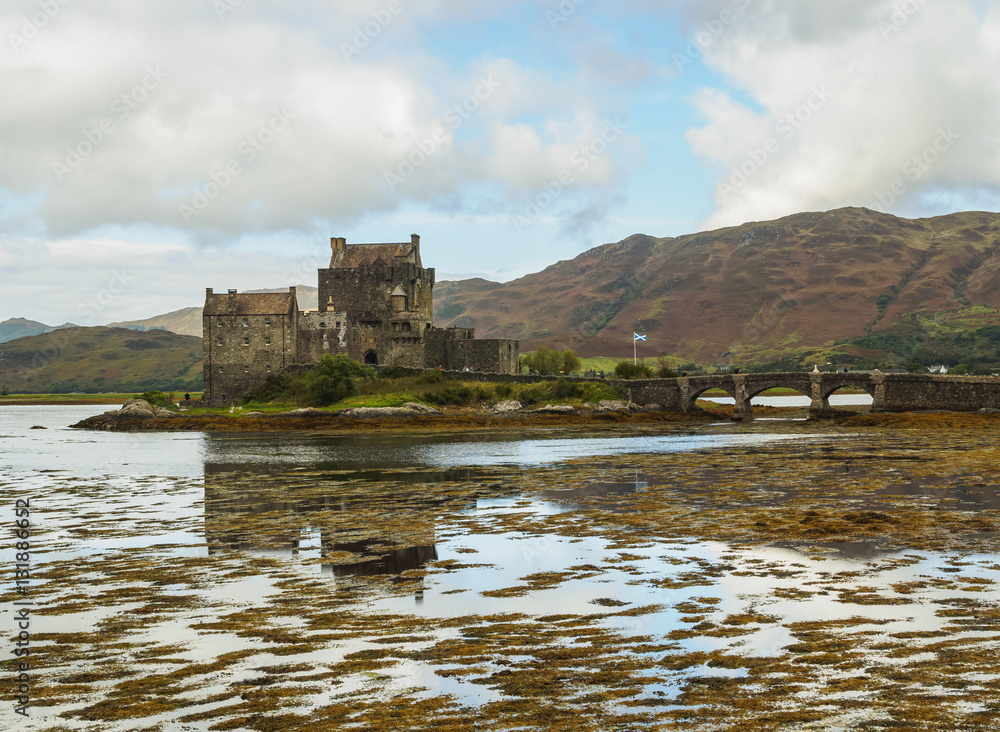 UK, Scotland, Highlands, Dornie, View of the Eilean Donan Castle.