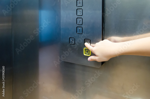  Hand pressing elevator
