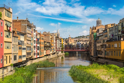 Colorful houses and Eiffel bridge in Girona © Sergii Figurnyi