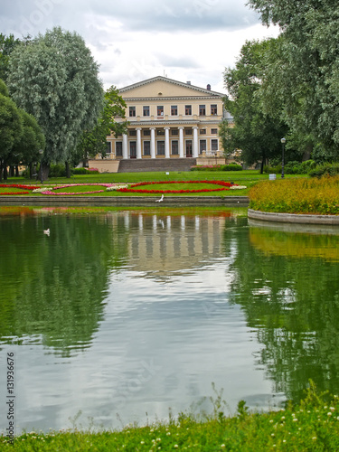 View of a pond and case of University of engineers of means of c