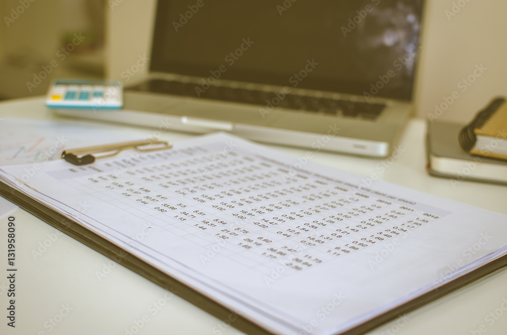 Obraz premium Documents Laptop vintage