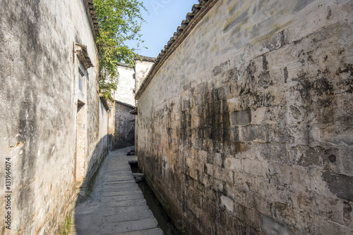 Fototapeta Naklejka Na Ścianę i Meble -  traditional Chinese Hui Style Architecture, Anhui province, China