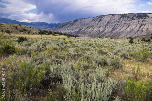 Yellowstone National Park - plain; mountain; storm (6000x4000 px; 9.4 MB)