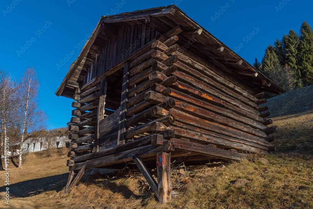 Heustadel aus Holz Heustadel aus Holz