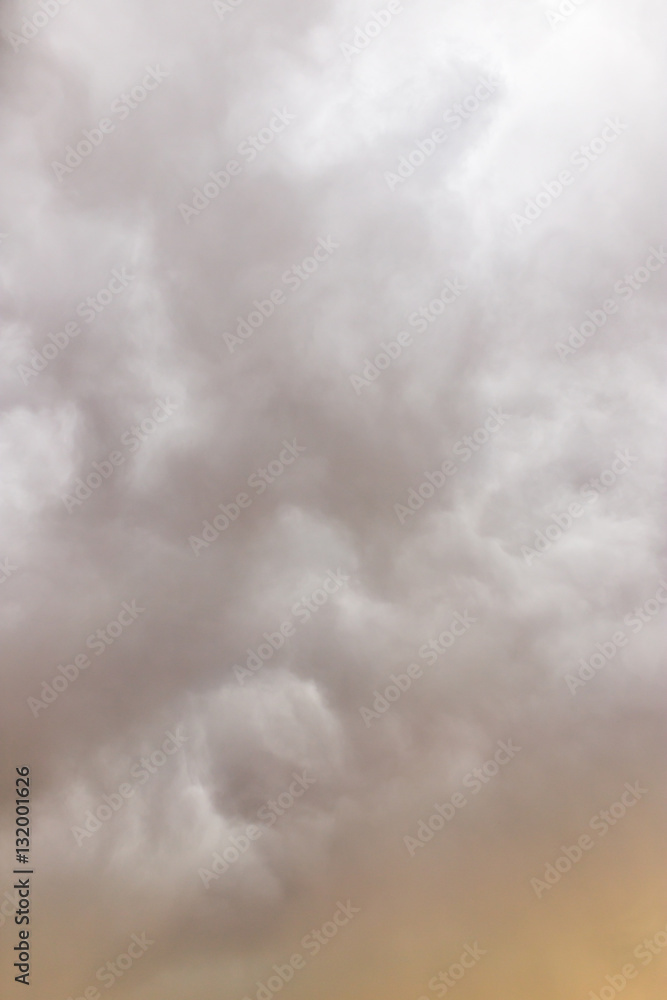 beautiful sky with clouds in the evening