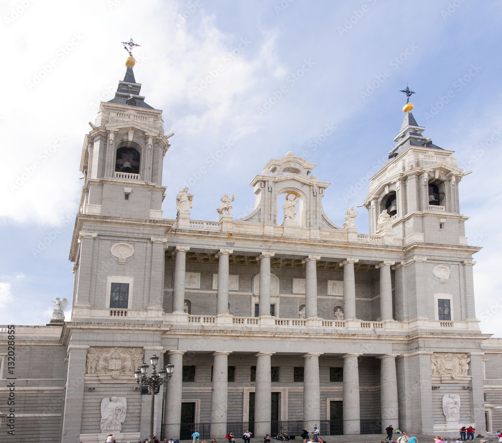 Cattedrale dell'Almudena - Madrid Cattedrale dell'Almudena - Madrid
