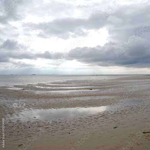 Wolkenspiel über dem Wattenmeer