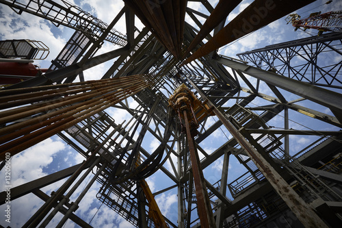General view of the floating drilling rig