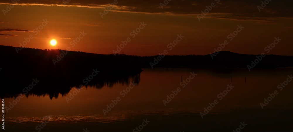 MIDNIGHT SUN NORTHERN FINLAND FOREST, LAKE, SCANDINAVIA, EUROPE