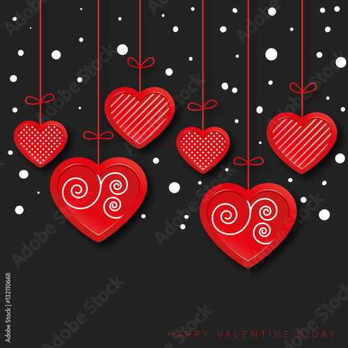 fond abstrait,coeur rouge suspendu