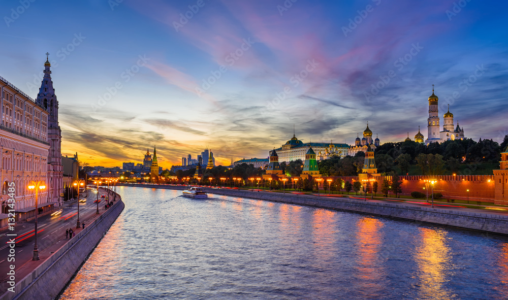 Sunset view of Moscow Kremlin and Moscow river in Moscow, Russia