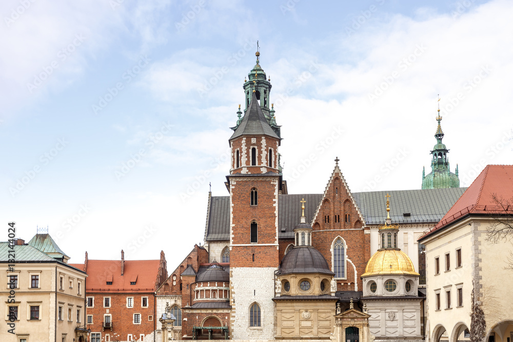 Fototapeta premium Fantastic autumn Krakow. The Wawel Cathedral in Poland