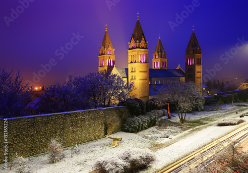 Fotografia Four tower cathedral in Pecs, Hungary