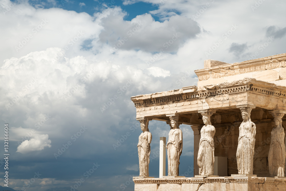 Fototapeta premium Caryatids at Porch of the Erechtheion, in Acropolis, Athens, Greece