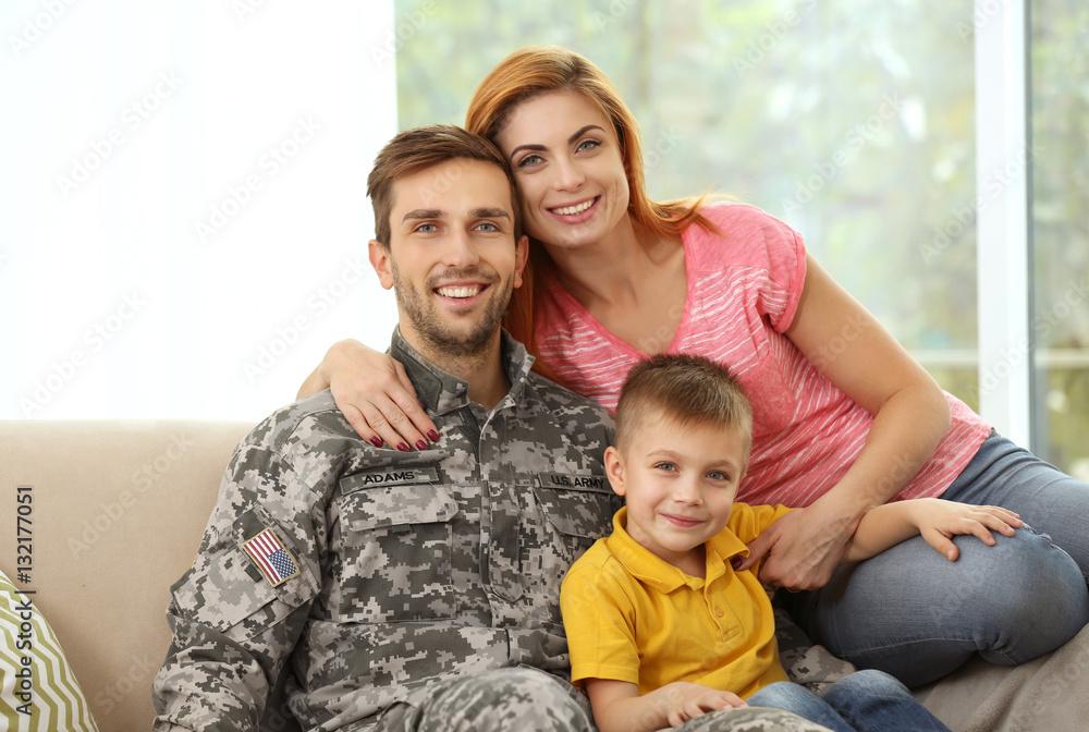 Fototapeta premium Soldier reunited with his family