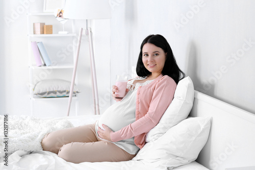Beautiful young pregnant wo...