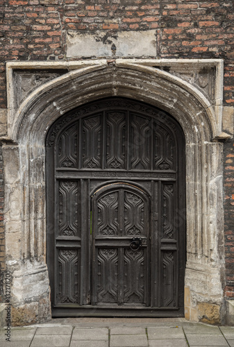 Grand English Door 
