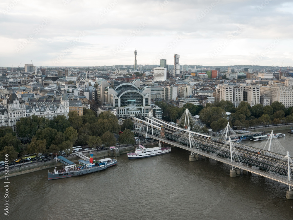 Hungerford bridge and London city