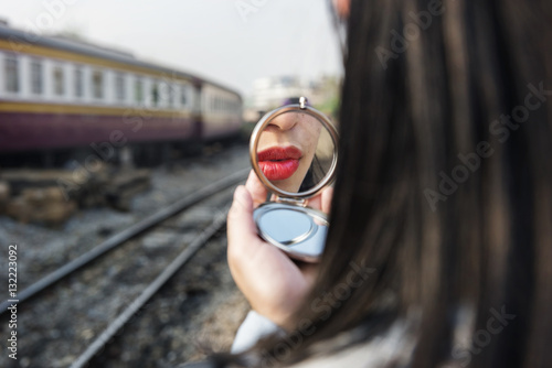 Women Casual Make up Freedom Simplicity Concept