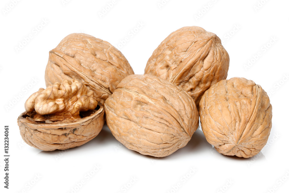 Whole walnut and half walnut piece. Whole walnut and half walnut piece.