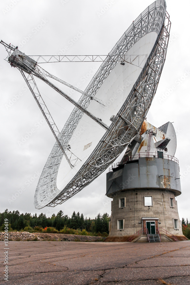 Old radiotelescope