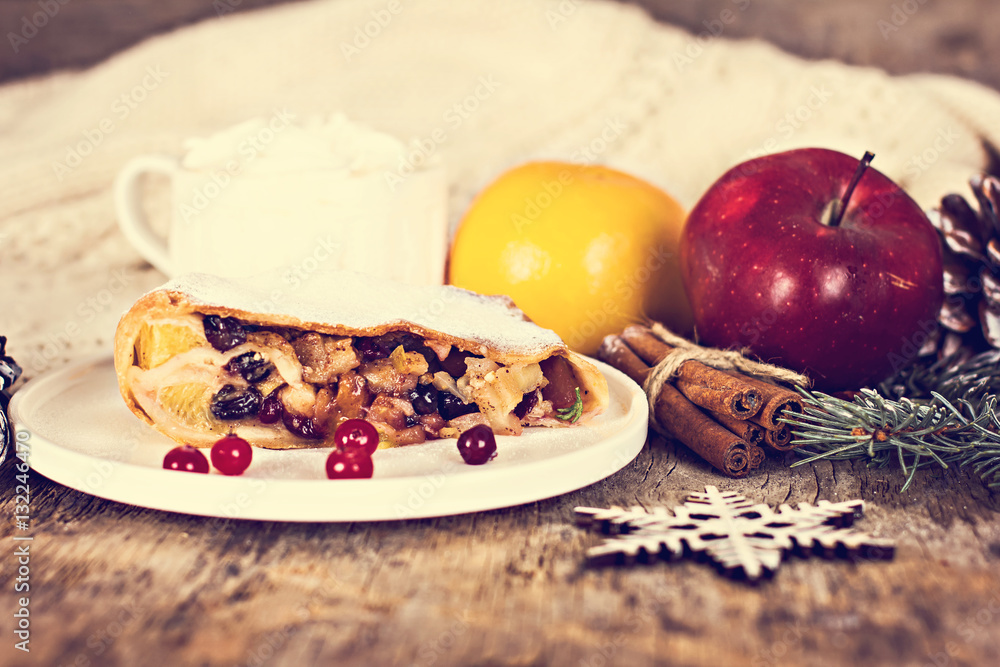 strudel and winter decor strudel and winter decor