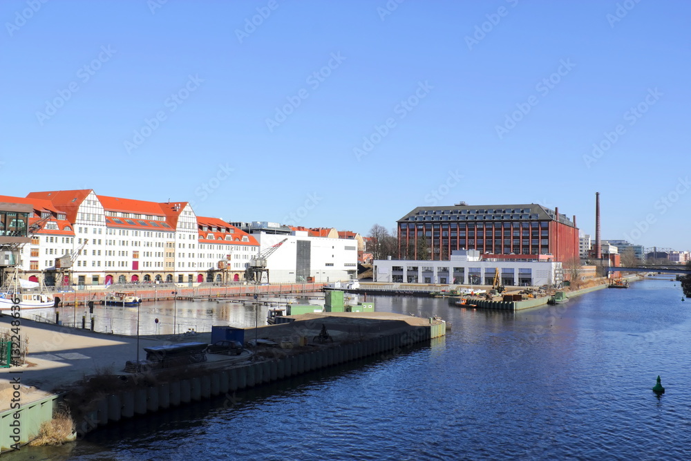 Obraz premium Berlin, Hafen Alt-Tempelhof