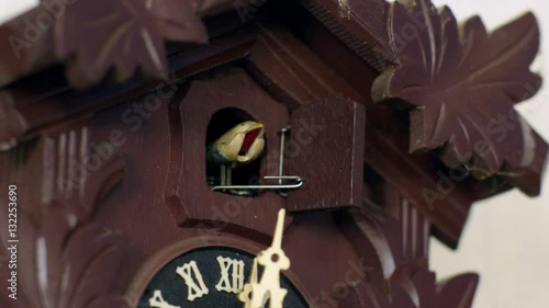 cuckoo clock cuckoos 12 times 11345

