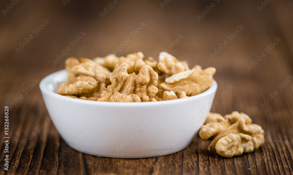 Walnut kernels (selective focus) Walnut kernels (selective focus)